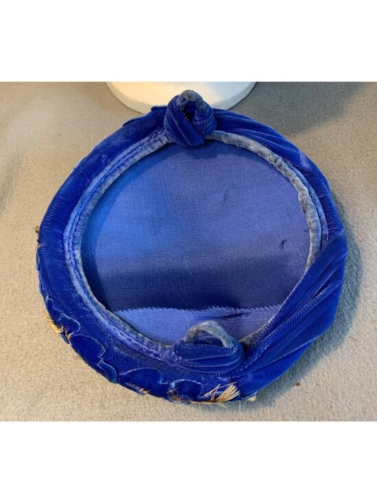 Nina Ladies Blue Velvet Hat with Feathers Hat Size 22 Vintage main image 14